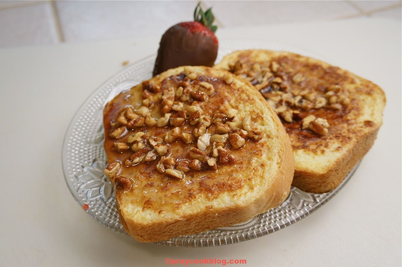 Breakfast In Bed For Mom? Praline French Toast! Yes Ma’am!