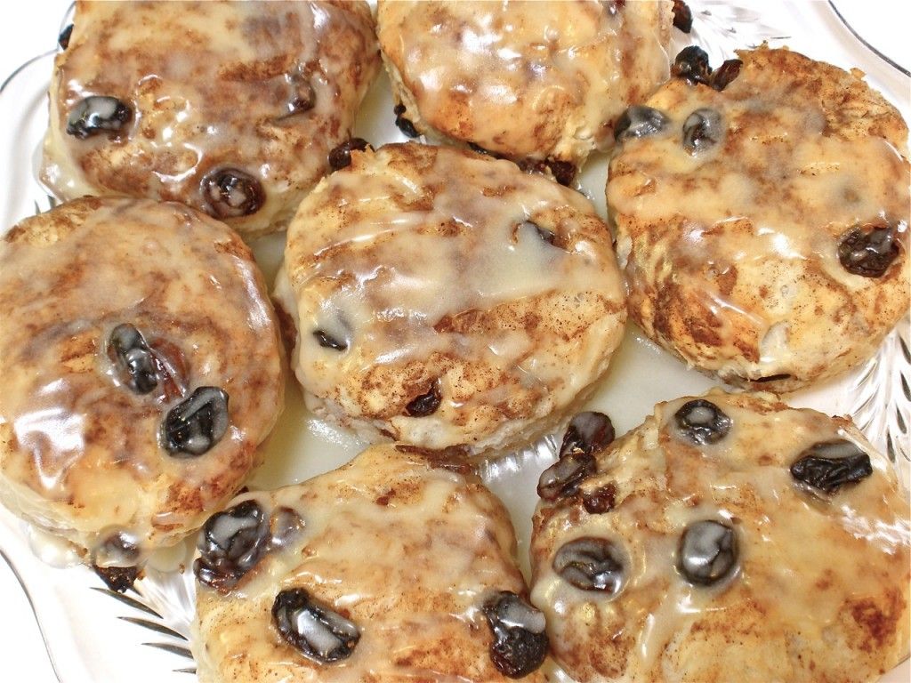 cinnamon biscuits up close