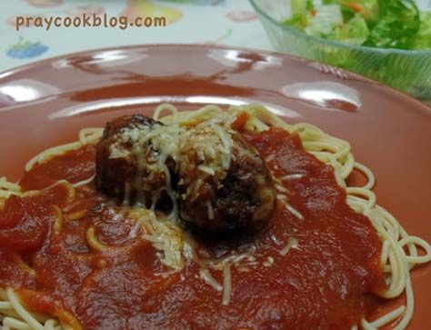 spaghetti meatball salad