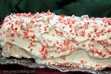 cake roll peppermint