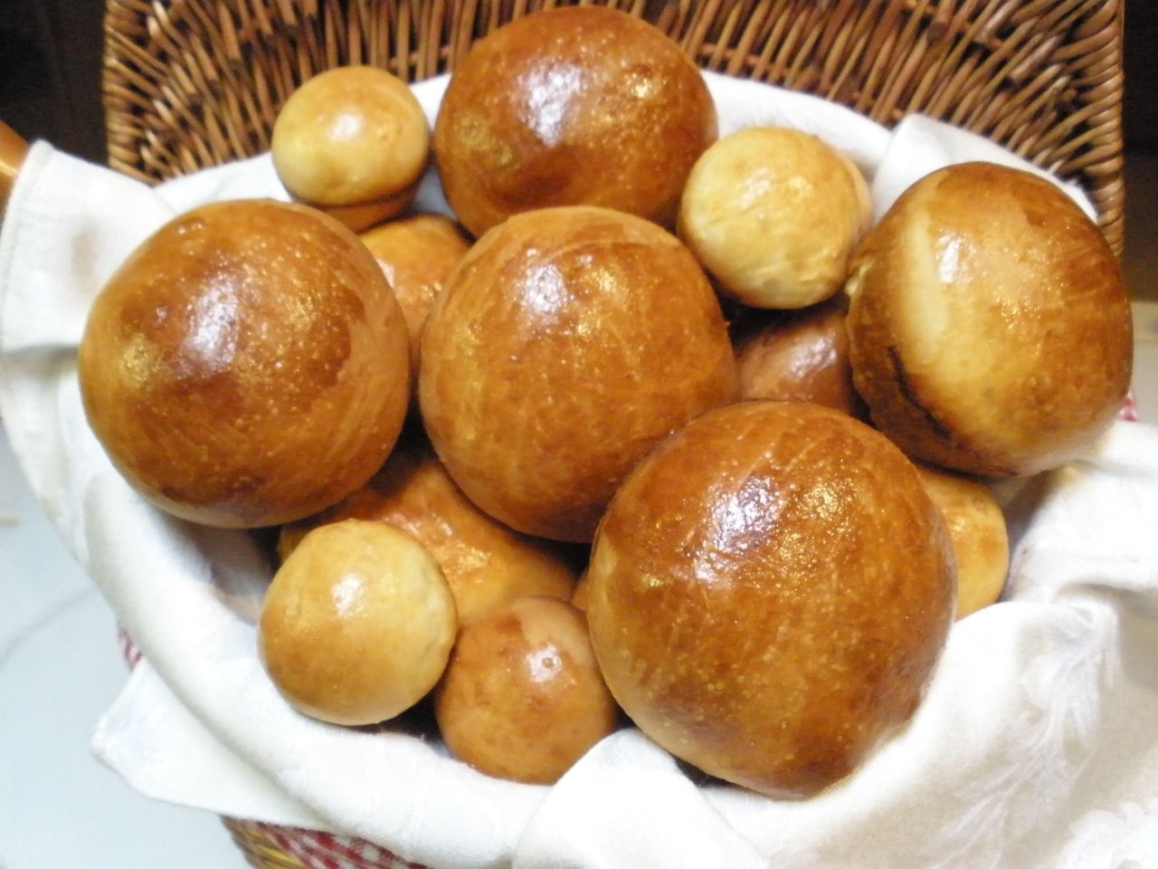 Yankee Dinner roll 4