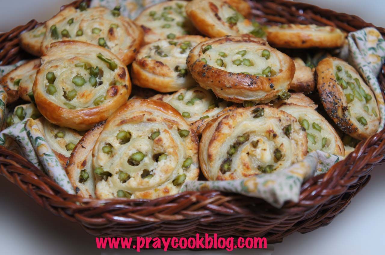 Fresh Asparagus and Puff Pastry Pinwheels