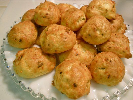 Garlic Basil Cheese Puffs